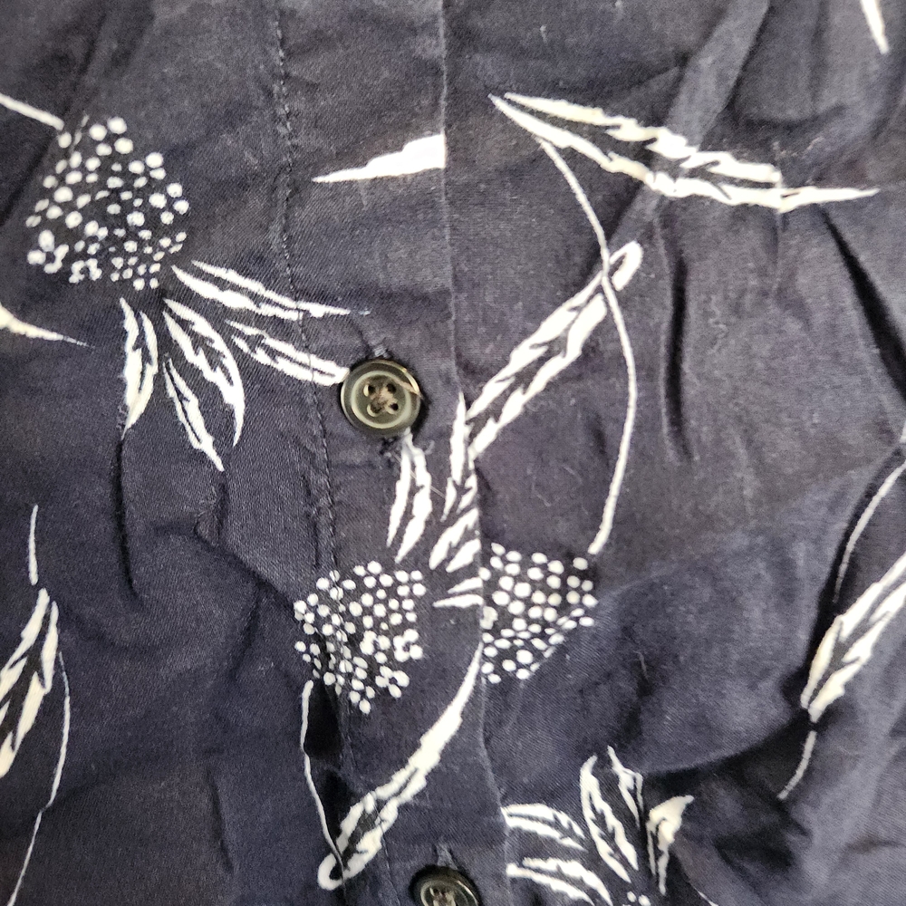 Ann Taylor Factory Floral Navy Women's Top Size L Euc - Picture 2 of 5
